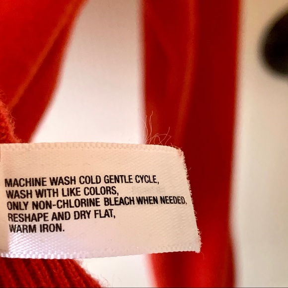 GAP Men’s Red/Orange Cotton V-Neck Sweater—SZ. Lg - Picture 8 of 13